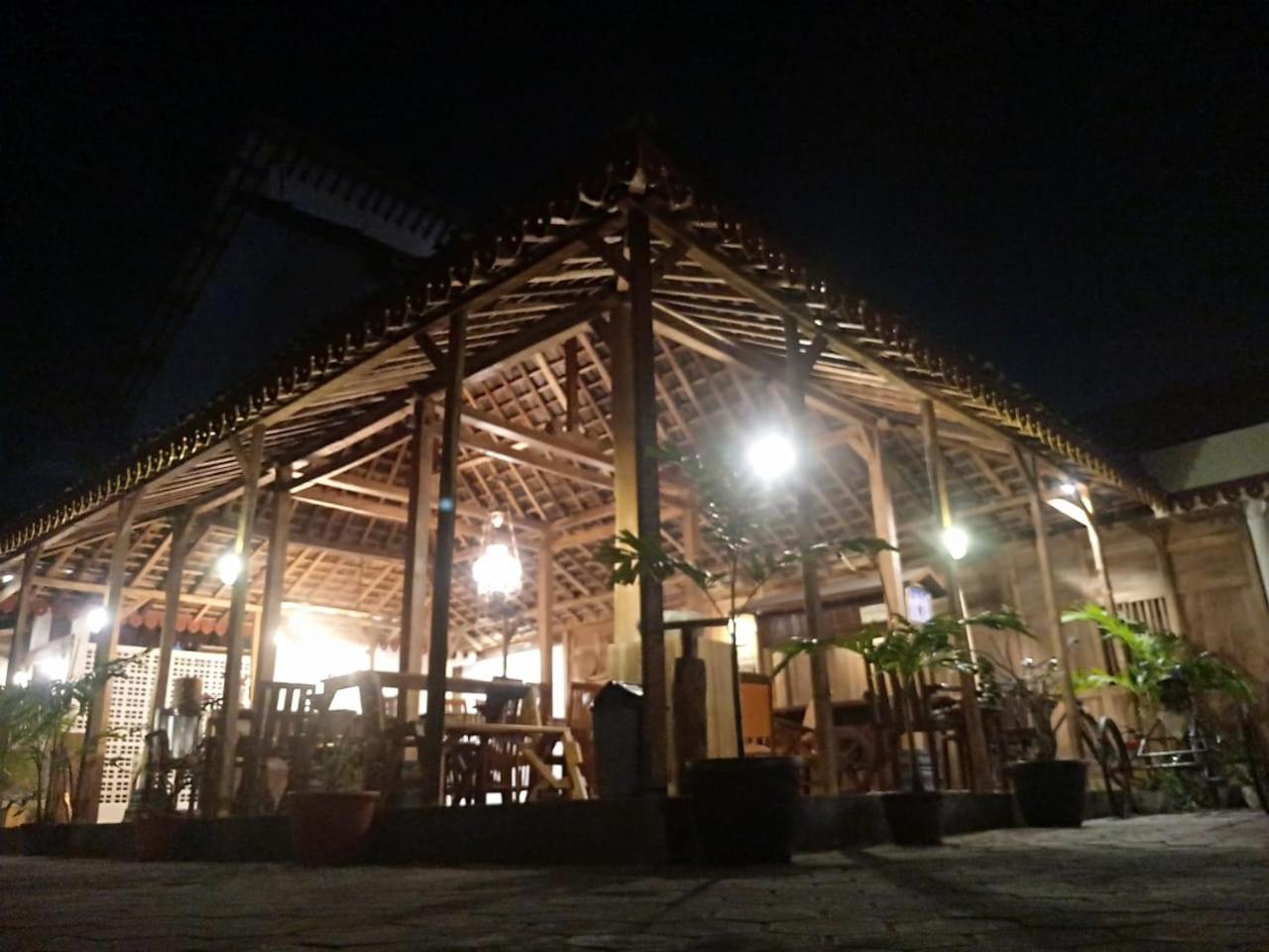 Diaga Grha Hotel Yogyakarta Eksteriør bilde